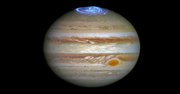 Astronomers detected new faint aurora features on Jupiter