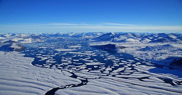 Mercury-Rich Water is Flooding Out of Greenland's Melting Ice Sheet