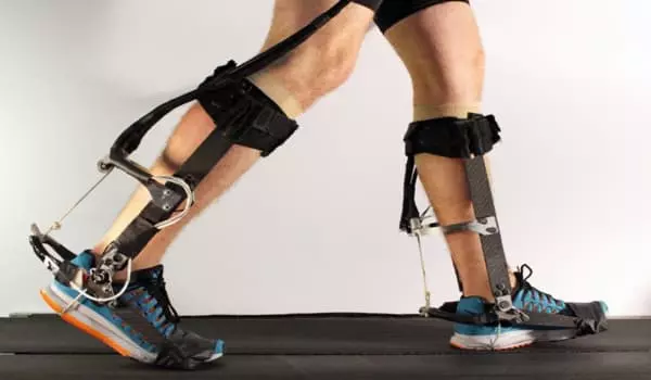 Scientists-Connect-a-Powered-Exoskeleton-to-a-Neural-Interface-1
