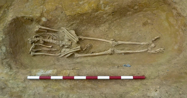 Around 40 Decapitated Roman Skeletons Found With Skulls between Their Feet