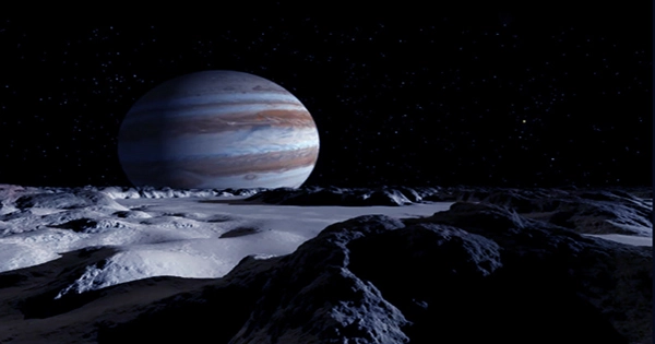 Greenland’s Ice Sheet Hints At Shallow Liquid Water on Europa