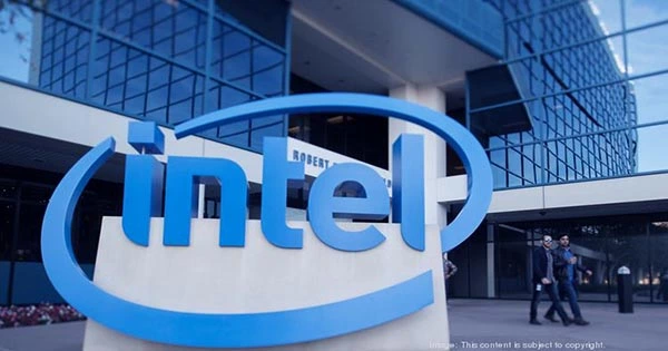 Intel Suspends Operations in Russia