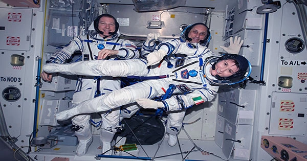 Astronaut Samantha Cristoforetti Shares Amazing Gravity Cosplay in Space