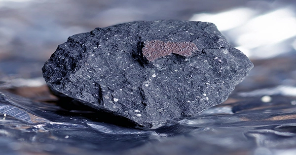 17-ton Meteorite Contains two Minerals that have Never Before Been Observed on Earth