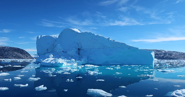 Changes in Ocean Temperature can Impede the Melting of Ice In the West Antarctic
