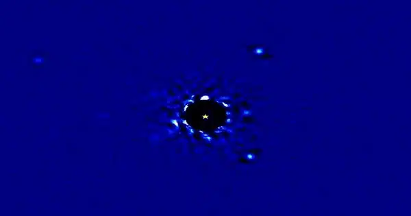 The-Longest-Time-Lapse-of-an-Exoplanet-Yet-Recorded-Compresses-17-Years-Into-10-Thrilling-Seconds